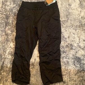 The North Face: Aphrodite 2.0 Capri